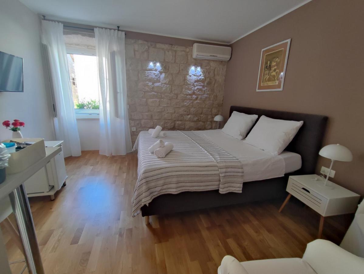 Carol Rooms Trogir Luaran gambar