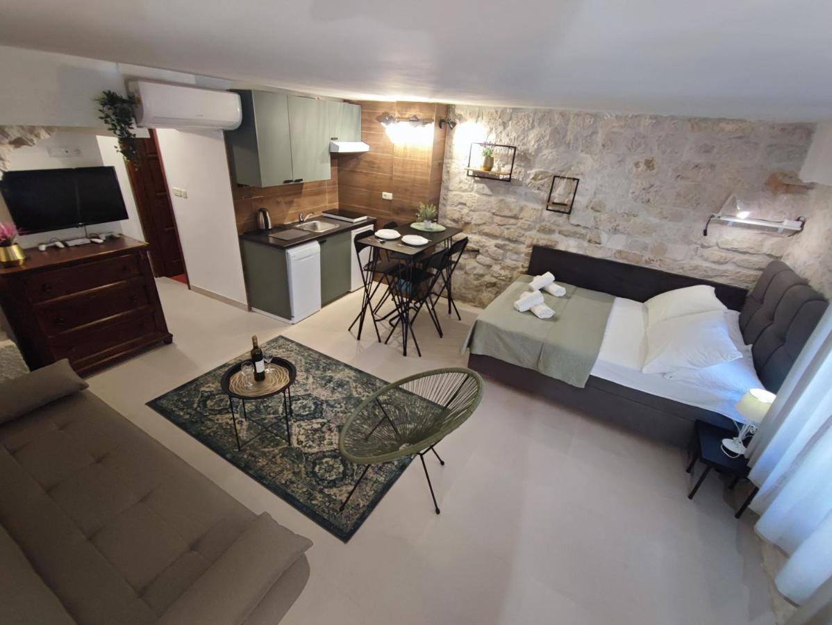 Carol Rooms Trogir Luaran gambar