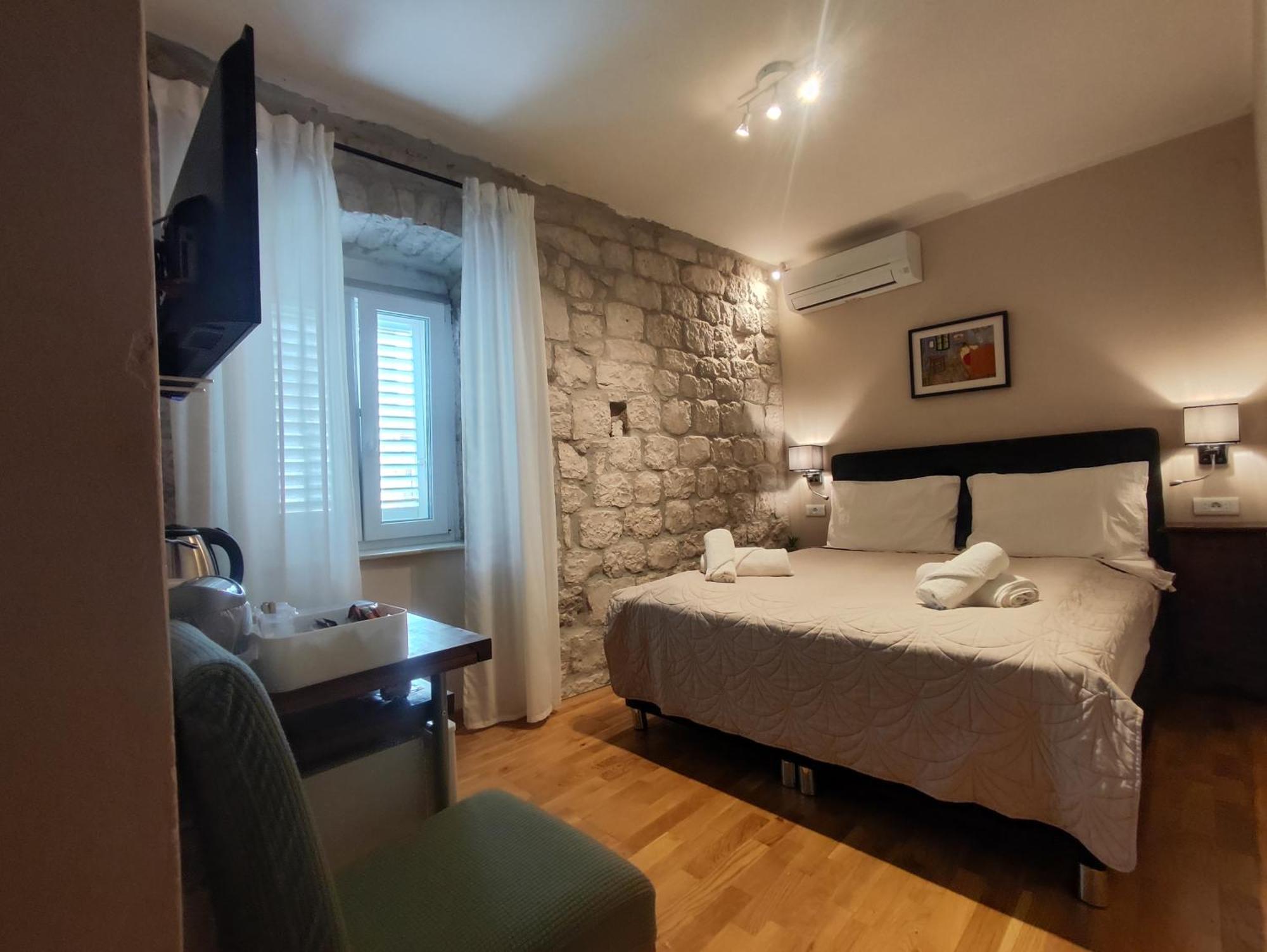 Carol Rooms Trogir Luaran gambar